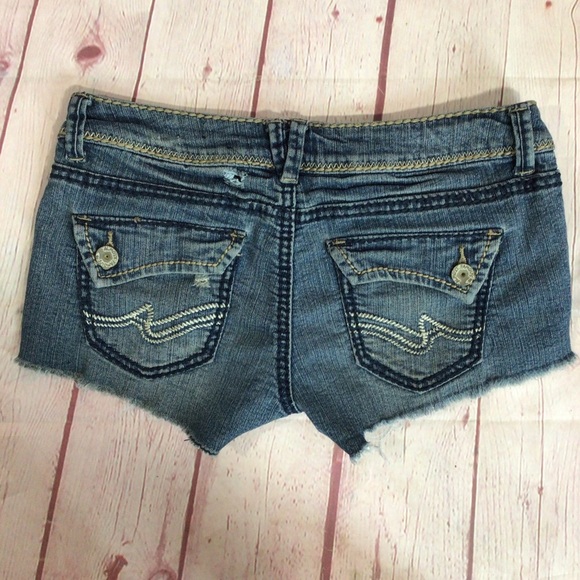 Almost Famous Distressed Blue Denim Jean Shorts - Size 3 - Picture 2 of 4